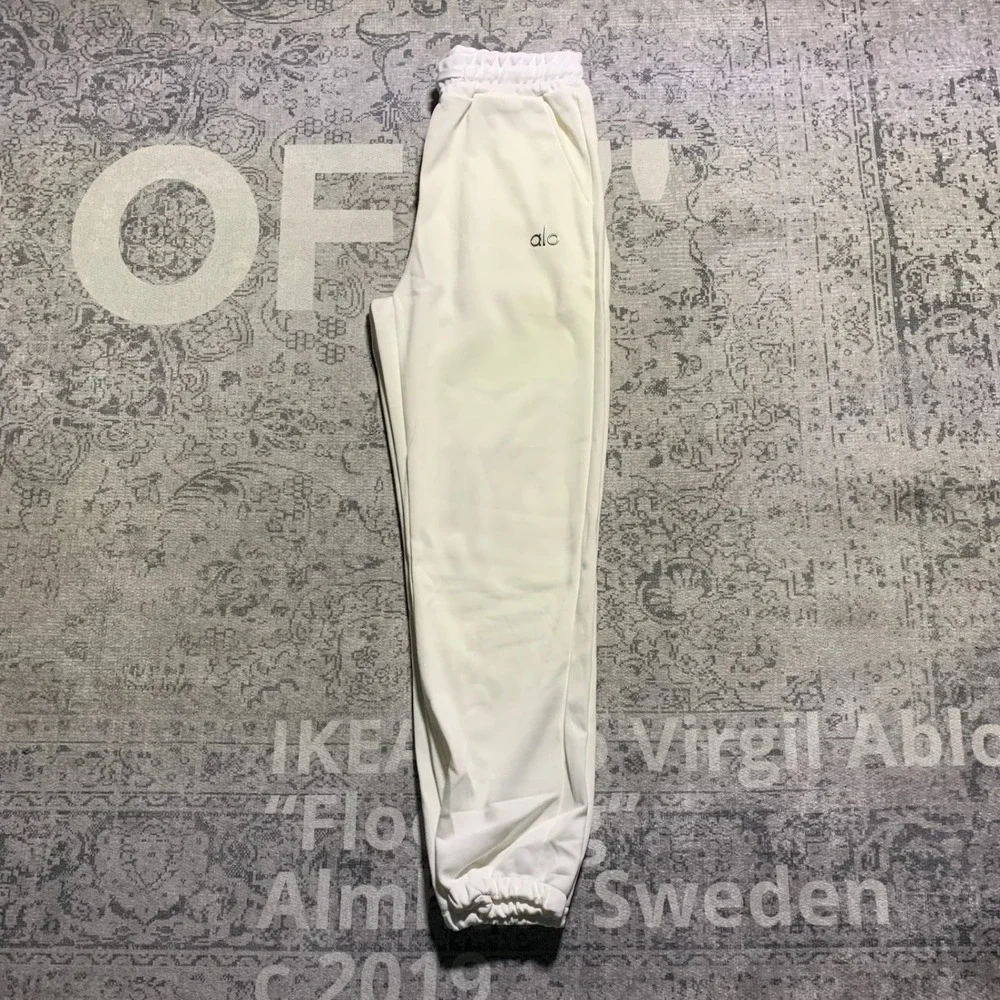 Alo Yoga White Cuffed Sweats Pullover Hoodie and Sweatpants Set Medium